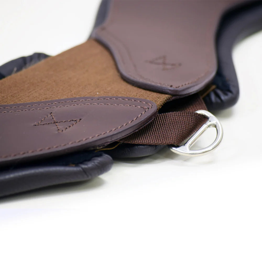 Total Saddle Fit Stretchtec dressage / short Shoulder Relief Girth